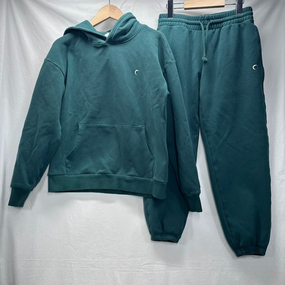Zyia Active Hooded Sweatshirt and Relaxation Sweats Set Color Pine Kangaroo Pock